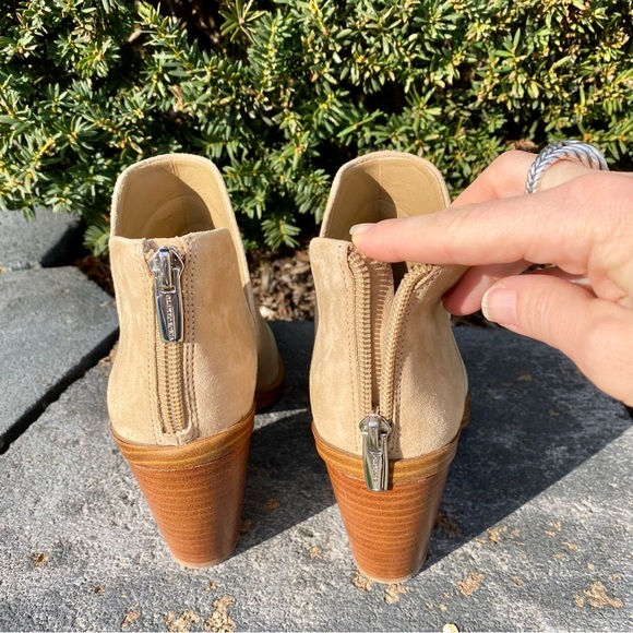 Vince Camuto Gigietta ankle bootie - Picture 5 of 13